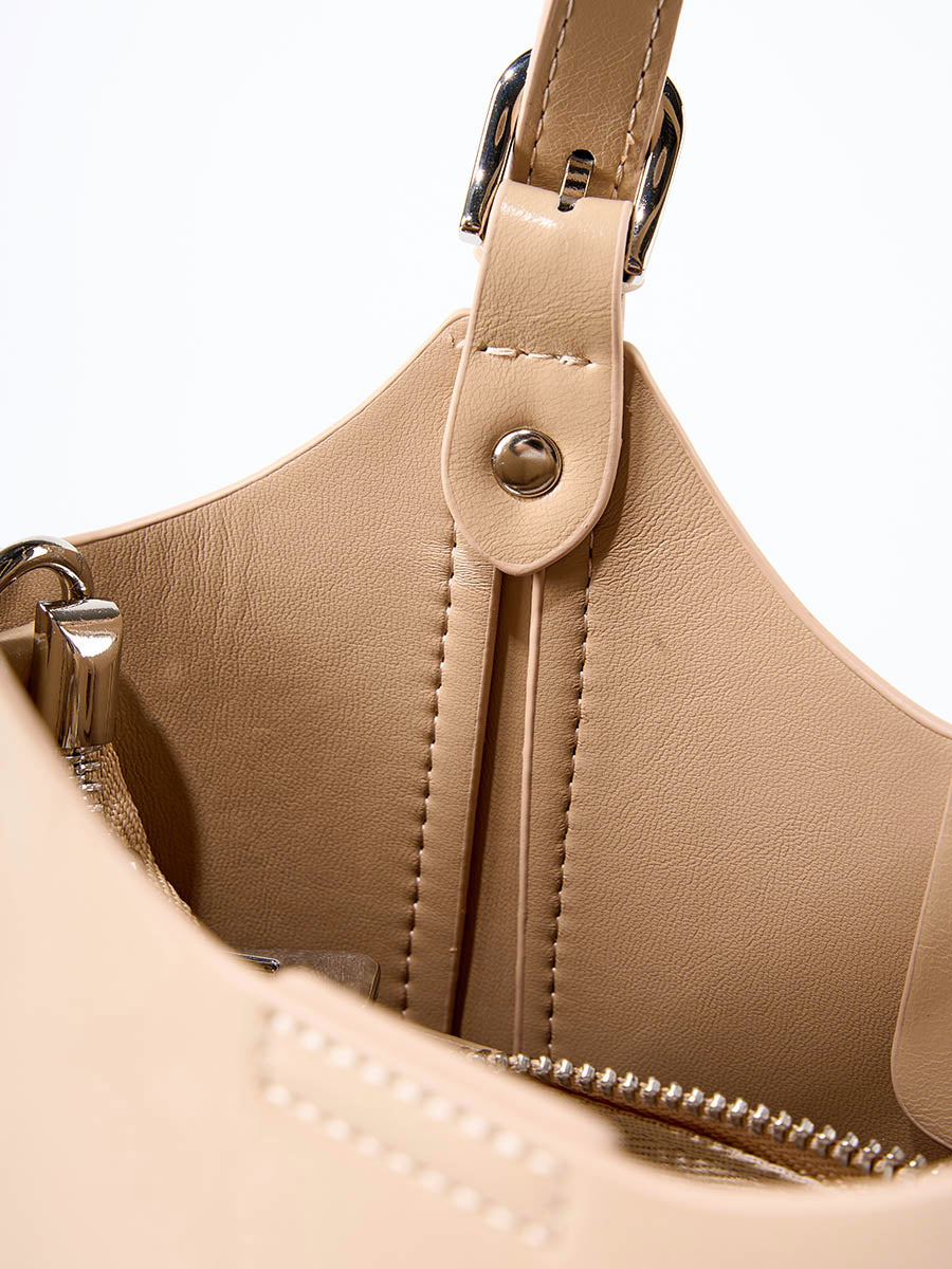 Classic Commuter Bucket Bag