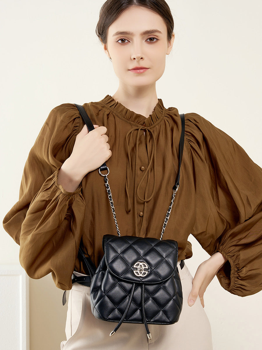 Diamond Pattern Chain Small Backpack